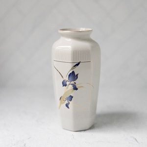 Otagiri Japan Grand Iris octagonal vase purple white gold vintage